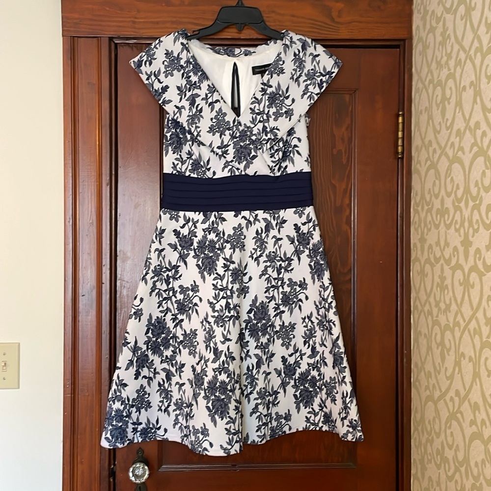 White w navy floral above knee dress
